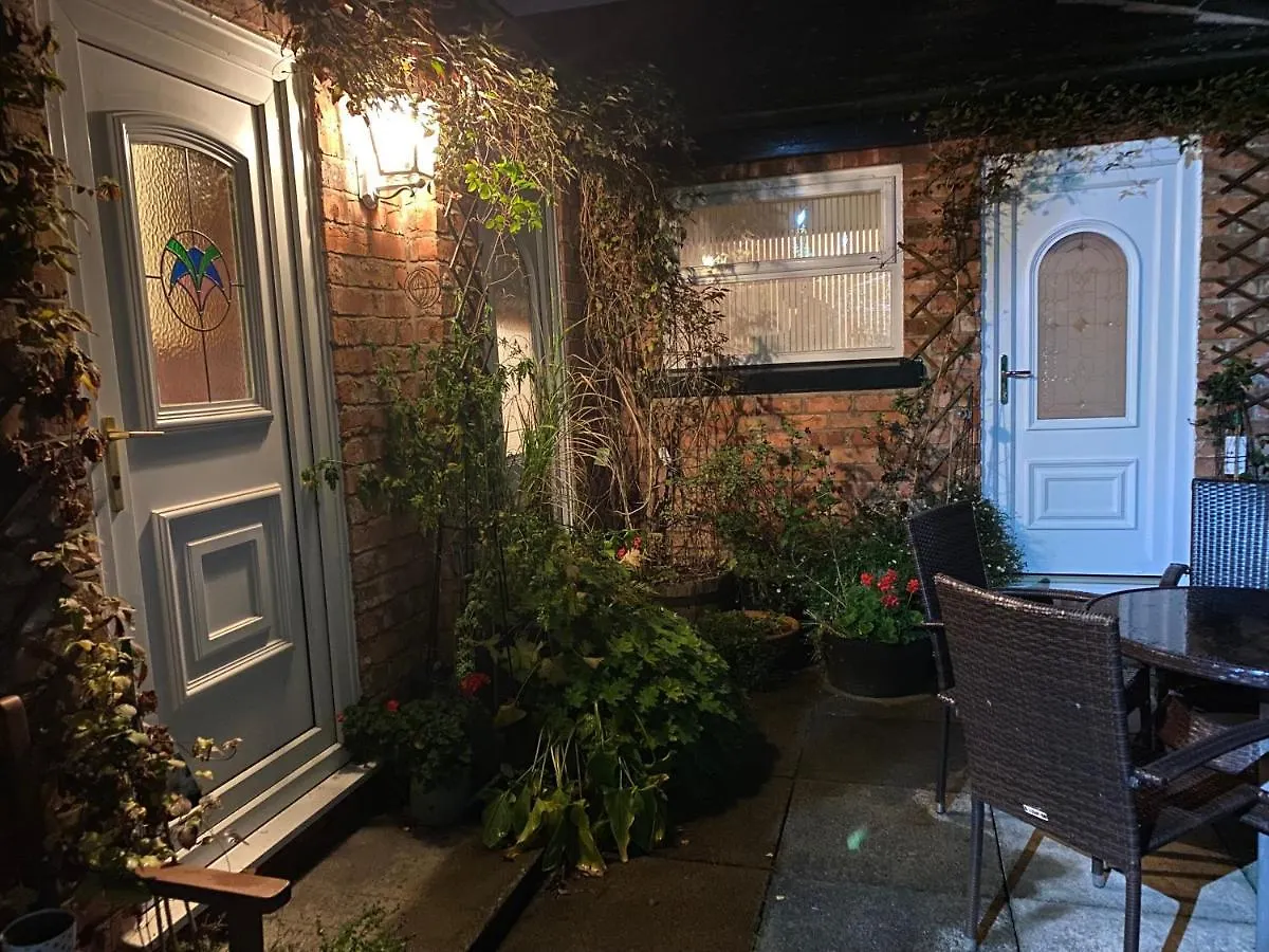 Chester House Guest House Bed & Breakfast