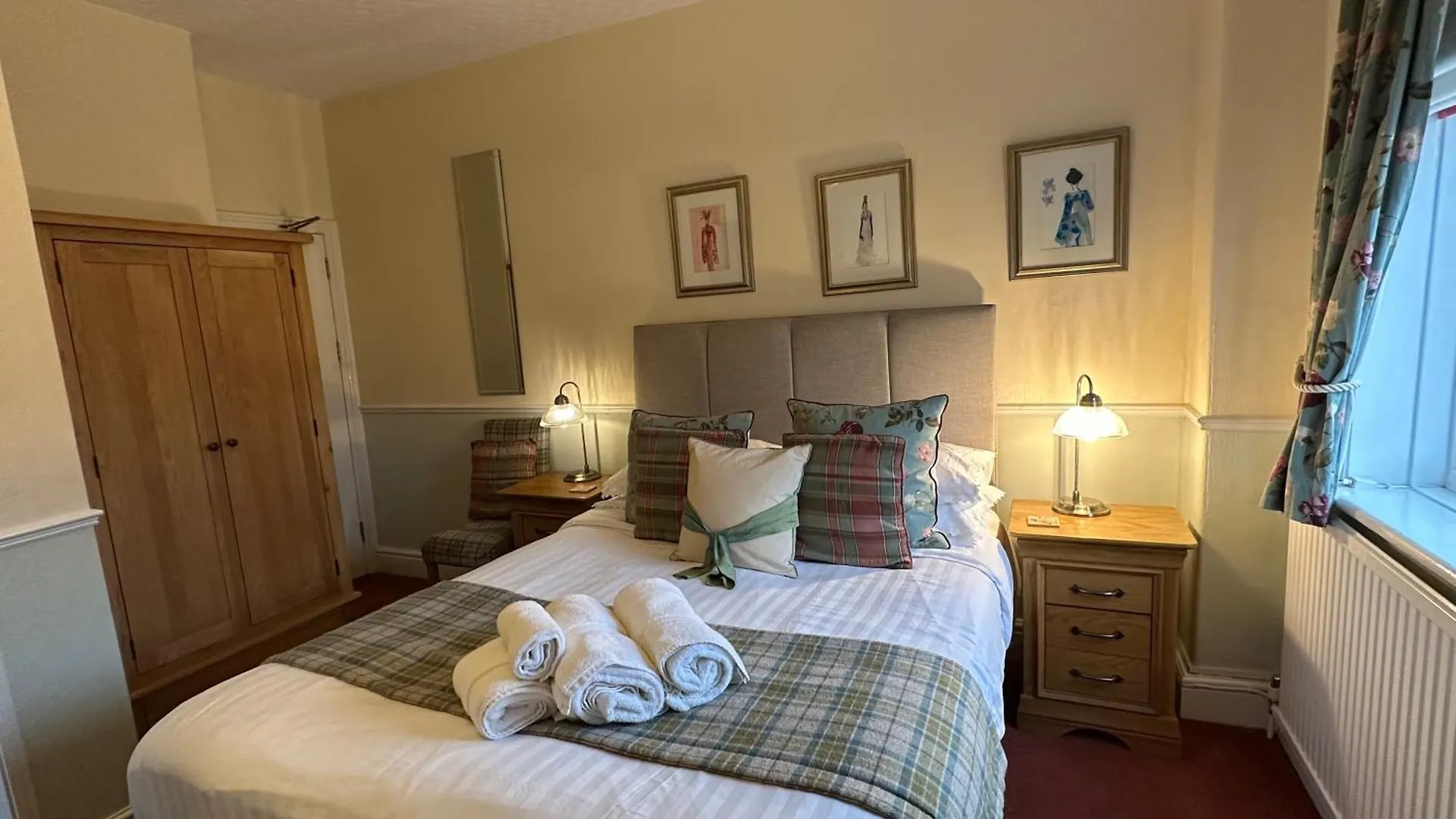 Chester House Guest House Bed & Breakfast